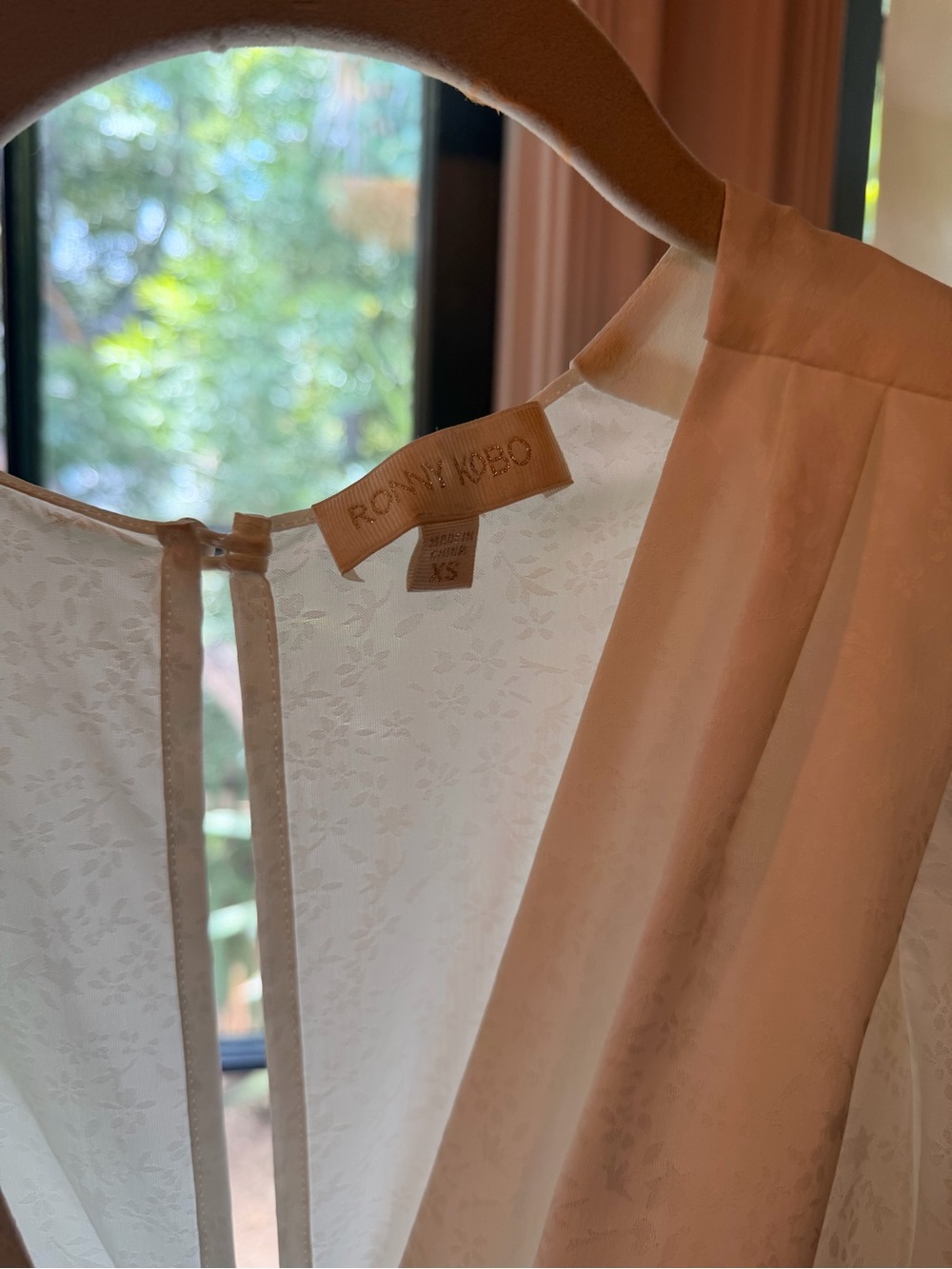 Ronny‎ Kobo Midi Bridal Dress - Picture 2 of 5